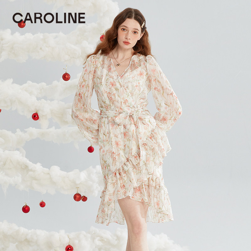 卡洛琳CAROLINE连衣裙