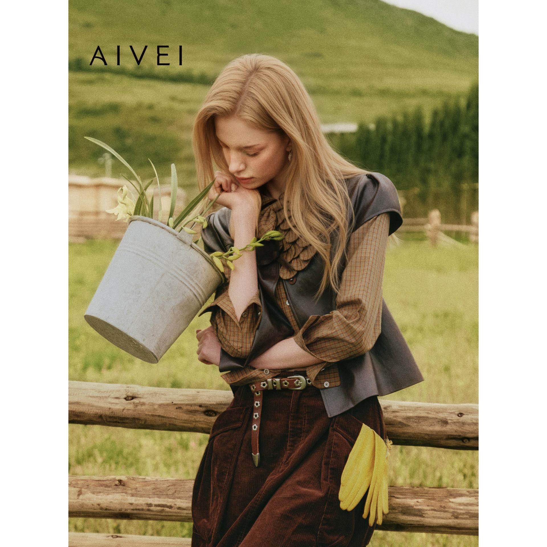 AIVEI欣贺艾薇2026秋季新复古日系少女小个子娃娃领皮衣XSV5V01B