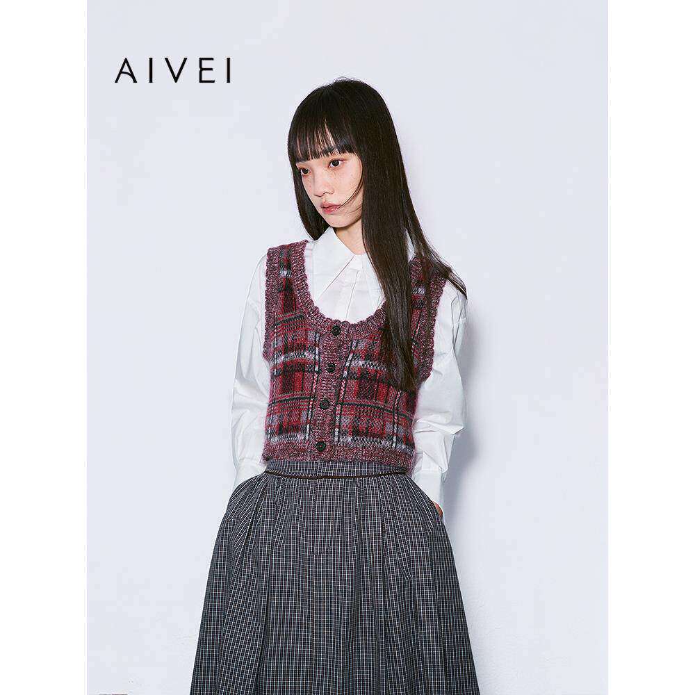 AIVEI欣贺艾薇2025冬季新奶呼呼文艺森系格纹针织背心XRV7M14A