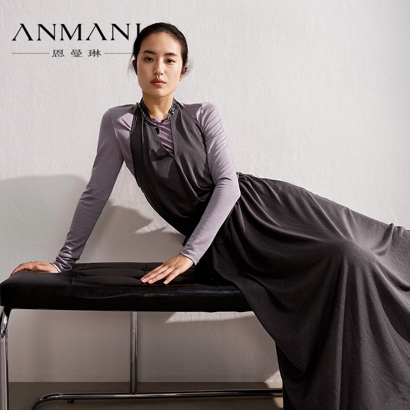 莱赛尔|ANNMEL恩曼琳26春季新款挂脖V领两件套长款连衣裙ESA1L03C