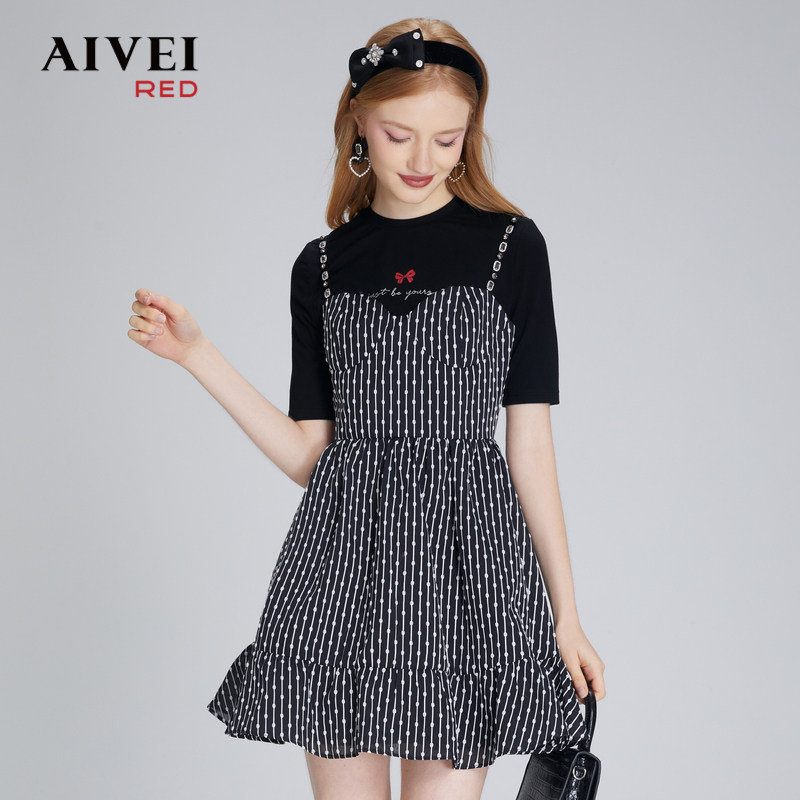 AIVEI字母印花T恤吊带连衣裙套装