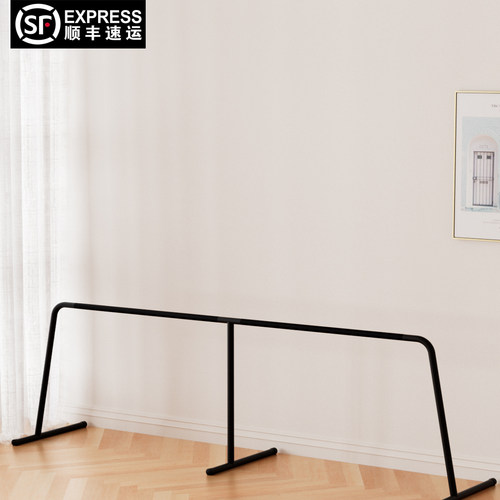 舞蹈生把教室专业移动器材压腿