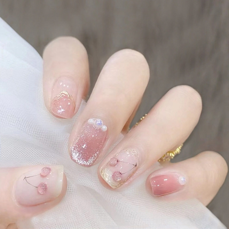 猫眼渐变穿戴甲樱桃短款美甲贴片套装2023年新款指甲贴甲片成品