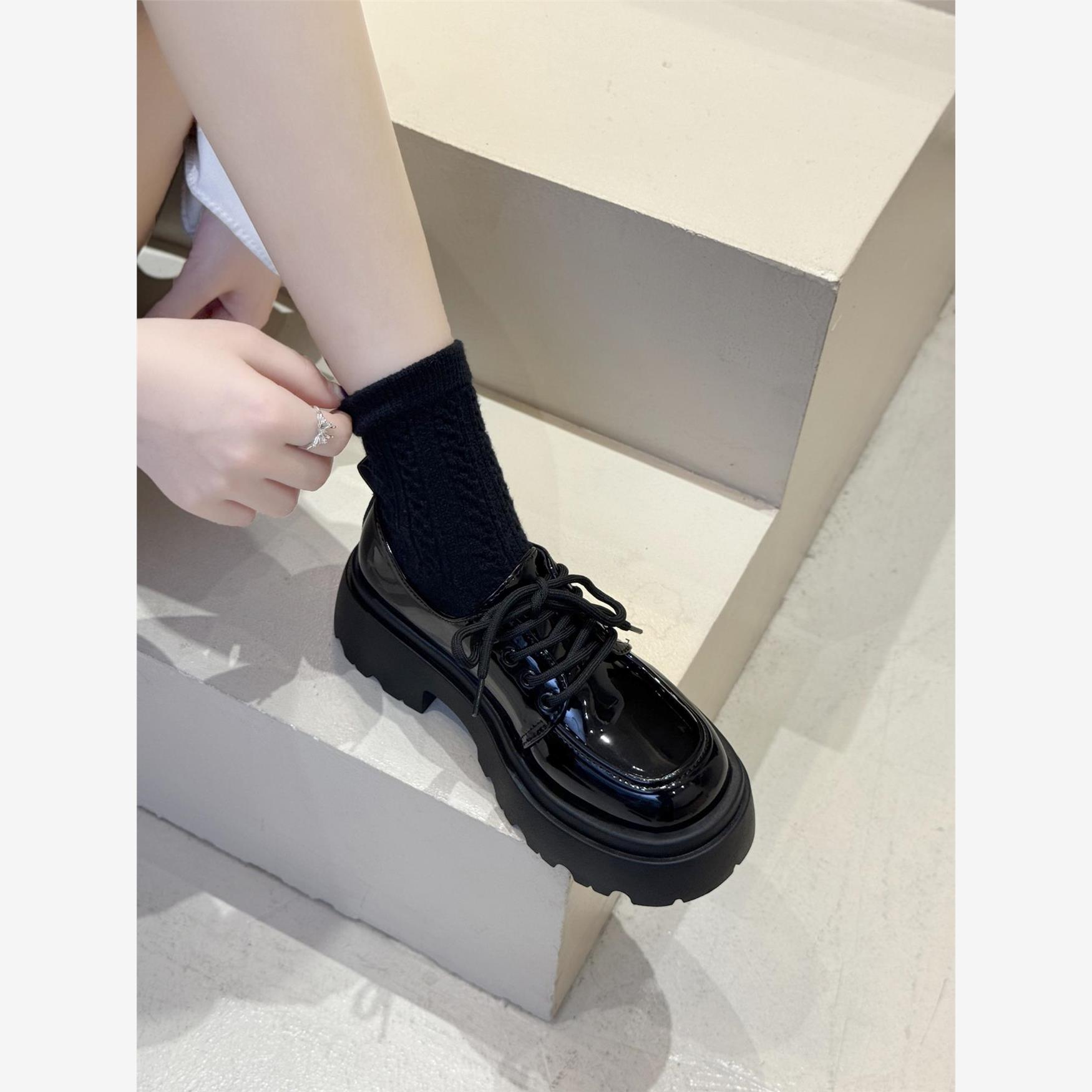 英伦风厚底小皮鞋女2025