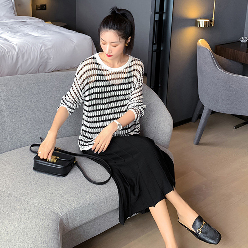 孕妇小香风连衣裙秋装套装两件套针织吊带露肩外出时尚潮妈孕妇装