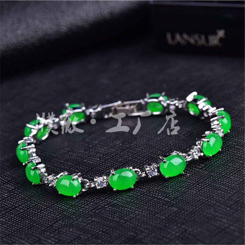 抖音新款满绿翠色马来玉石英岩玉圆面裸石镶嵌合金手链手镯女款