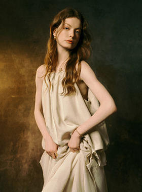 INGE STUDIOS浅卡其细腻肌理挂脖系带宽松南瓜花苞上衣