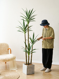 北欧仿真剑麻铁树植物大型盆栽装饰假绿植室内办公室商场落地摆件