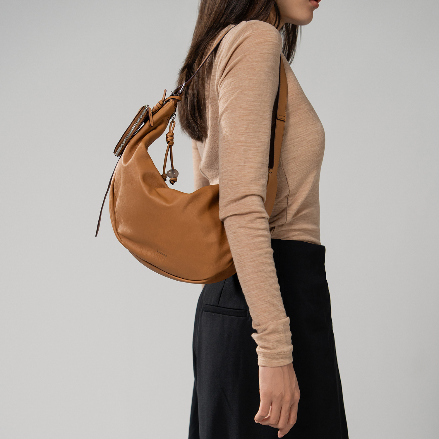 RABEANCO桦碧饺子包女单肩包大容量机车包斜挎包简约胸包通勤包