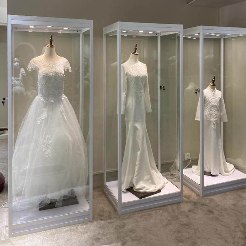 服装模特展示柜婚纱玻璃橱窗民族服装透明展览柜馆雕像展览陈直销