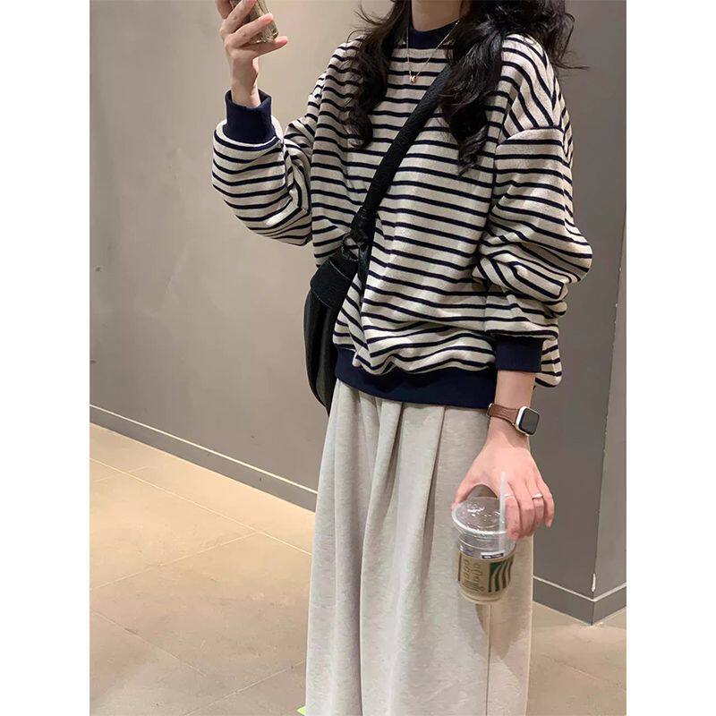 复古条纹长袖圆领卫衣女