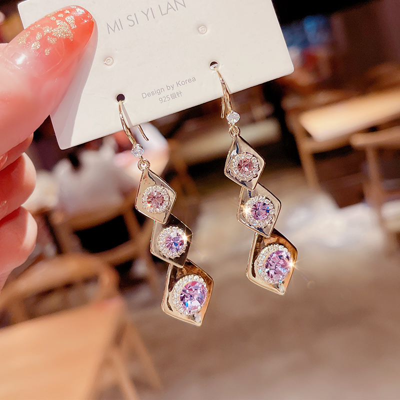 高级感紫色几何菱形圆脸显瘦耳环