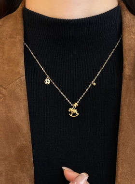 马到成功小马生肖新款钛钢秋冬毛衣项链毛衣链女2025爆款气质配饰