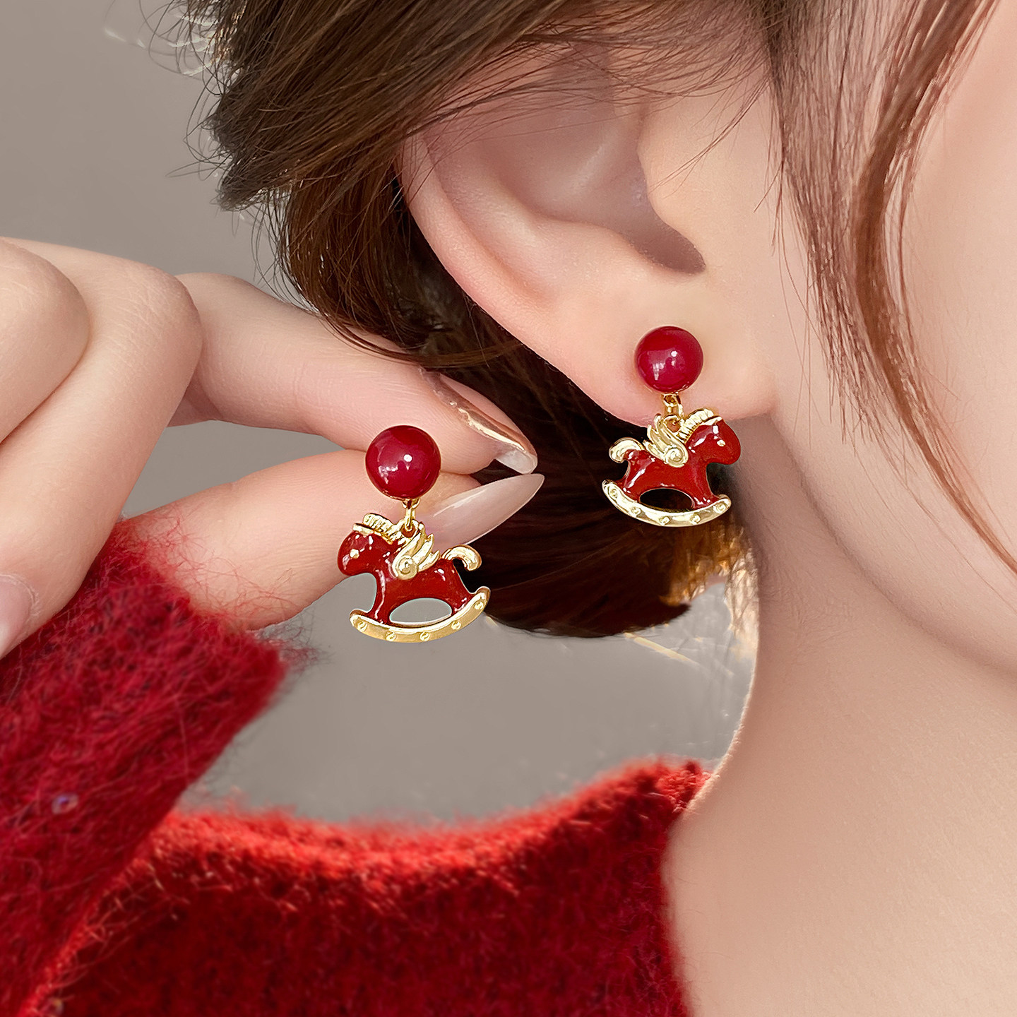 马年小马红色珍珠耳环无耳洞耳夹独特漂亮耳钉2026新款爆款高级感,饰品/流行首饰/时尚饰品新,耳环,淘宝优惠券,粉丝福利购,淘宝优惠卷