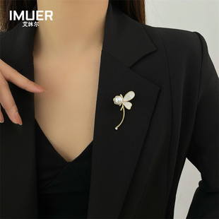蜻蜓胸针高档女精致大衣西装奢华气质胸花2026年新款潮别针配饰