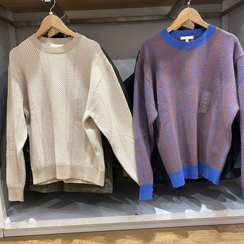 柔软棉质圆领针织衫长袖套头毛衣