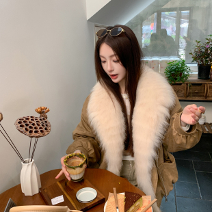 咔立茜 狐狸毛领派克服女短款麂皮绒鹅绒内胆千金风外套