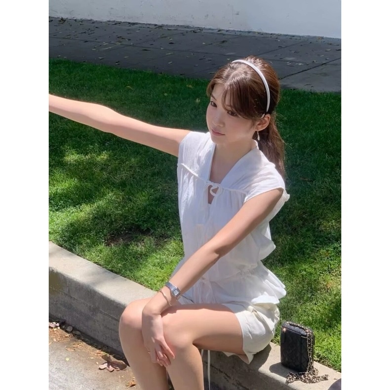 夏安若现货 2025夏季新款韩国东大门over t*keV领抽绳收腰无袖