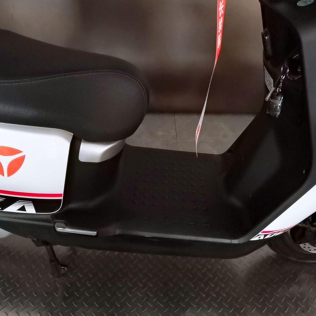 适用适雅迪冠能领跑E8/S