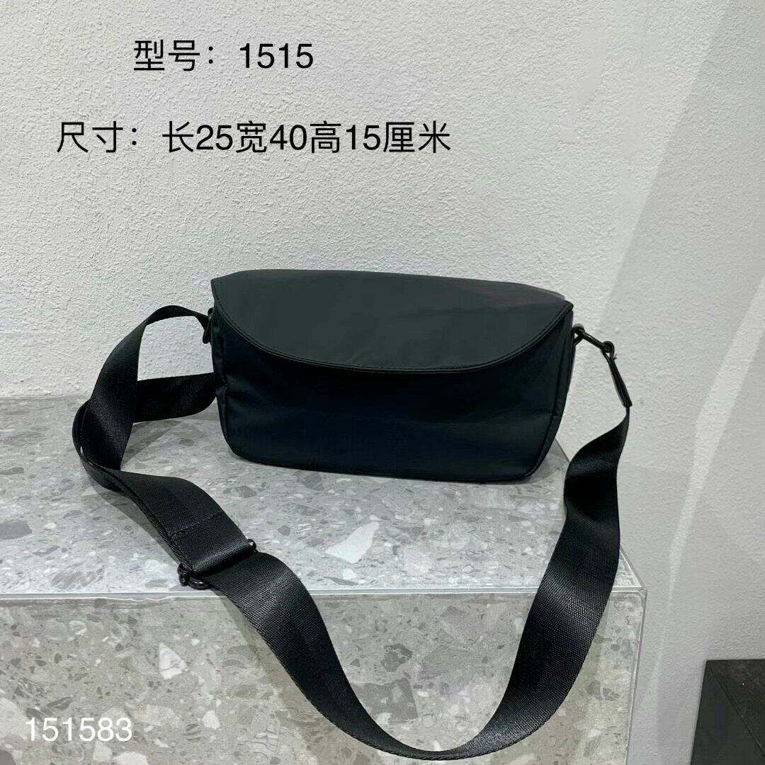2022斜挎包月牙包男女斜挎包休闲