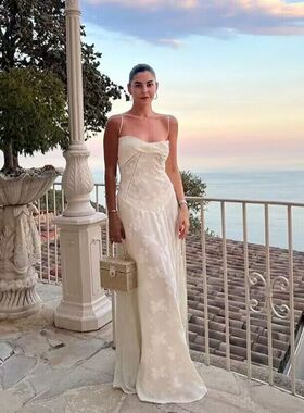 欧阳娜娜米白色连衣裙绑带鱼骨收腰高级礼服拖地吊带裙显瘦长裙子