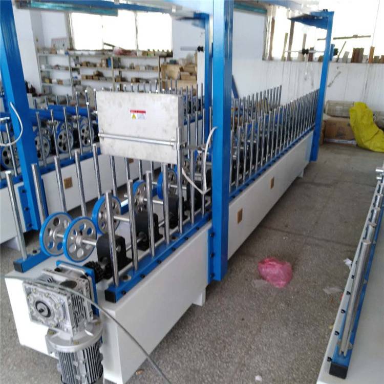 支架可移动集成墙板包覆机 宽度可调600宽竹木纤维板包覆机厂家