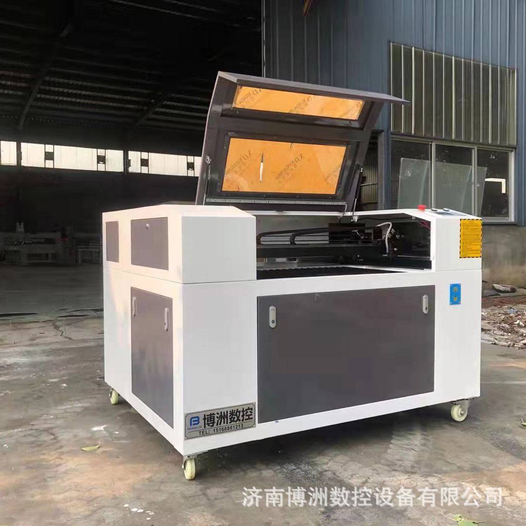 手机壳木板画激光雕刻机葫芦激光雕刻机 济南激光雕刻机厂家