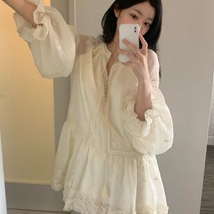 甜美减龄刺绣钩花木耳边小个子喇叭袖 新款 连衣裙 chic春季 已出货