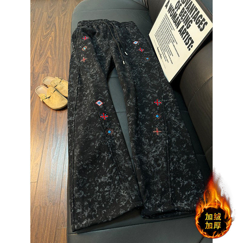 黑色美式扎染刺绣卫裤男款冬季高级感加绒加厚裤子直筒弯刀微喇裤