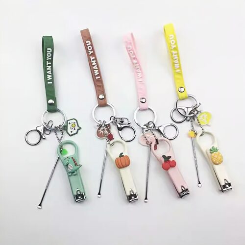 可爱卡通耳勺指甲剪钥匙扣挂件