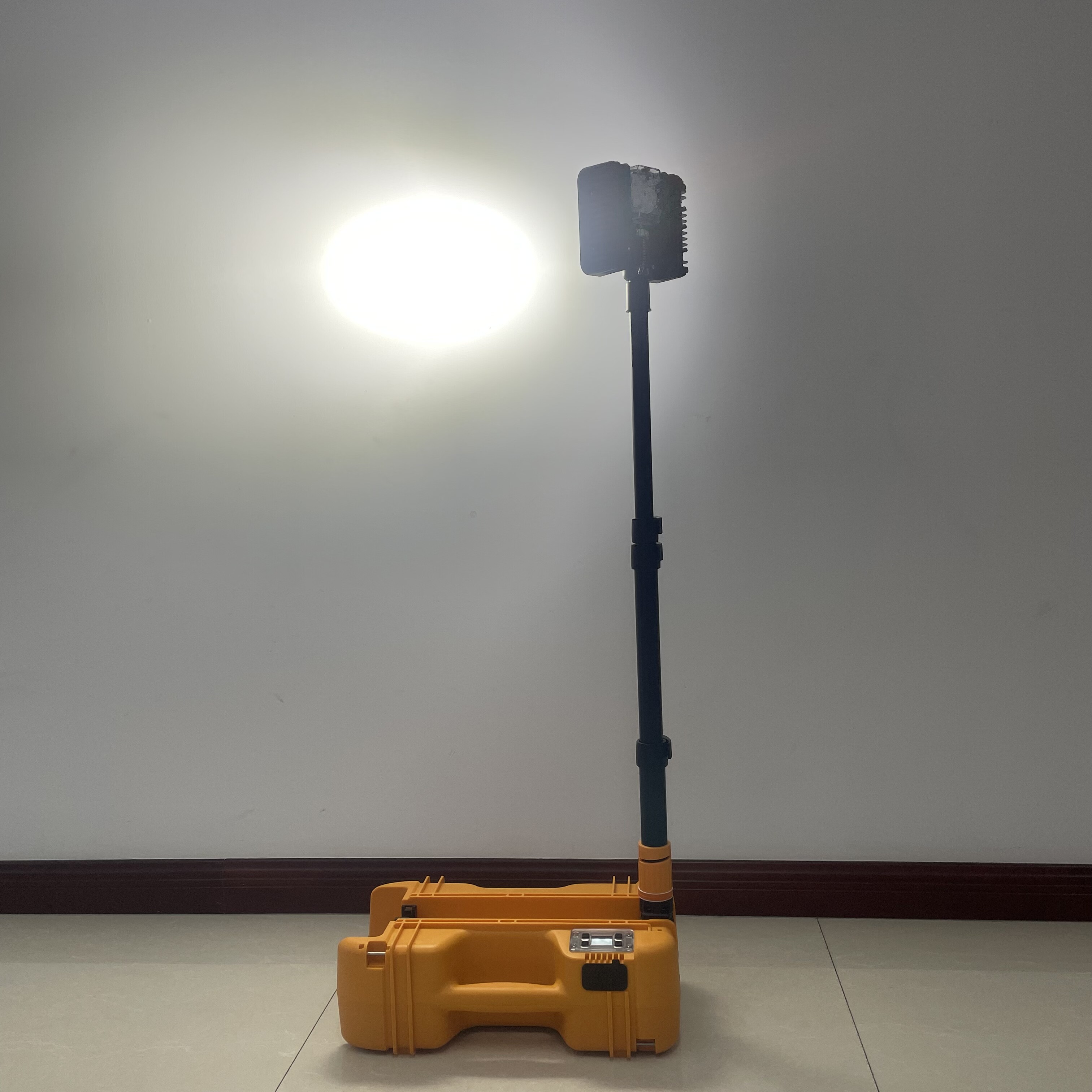 贝多拉FW6116轻便式应急移动灯 电力抢修防汛救灾应急升Z降工作灯