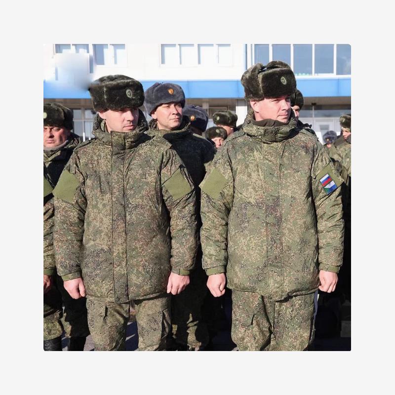 俄罗斯防寒服迷彩棉服冬
