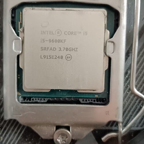 i5 9600KF