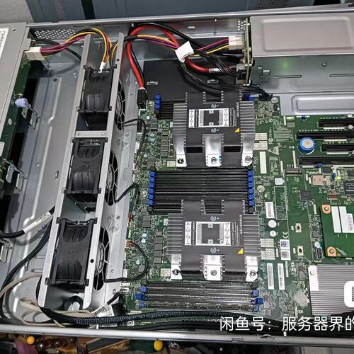 服器配置4110 cpu 1颗 16G内存 2条 256G