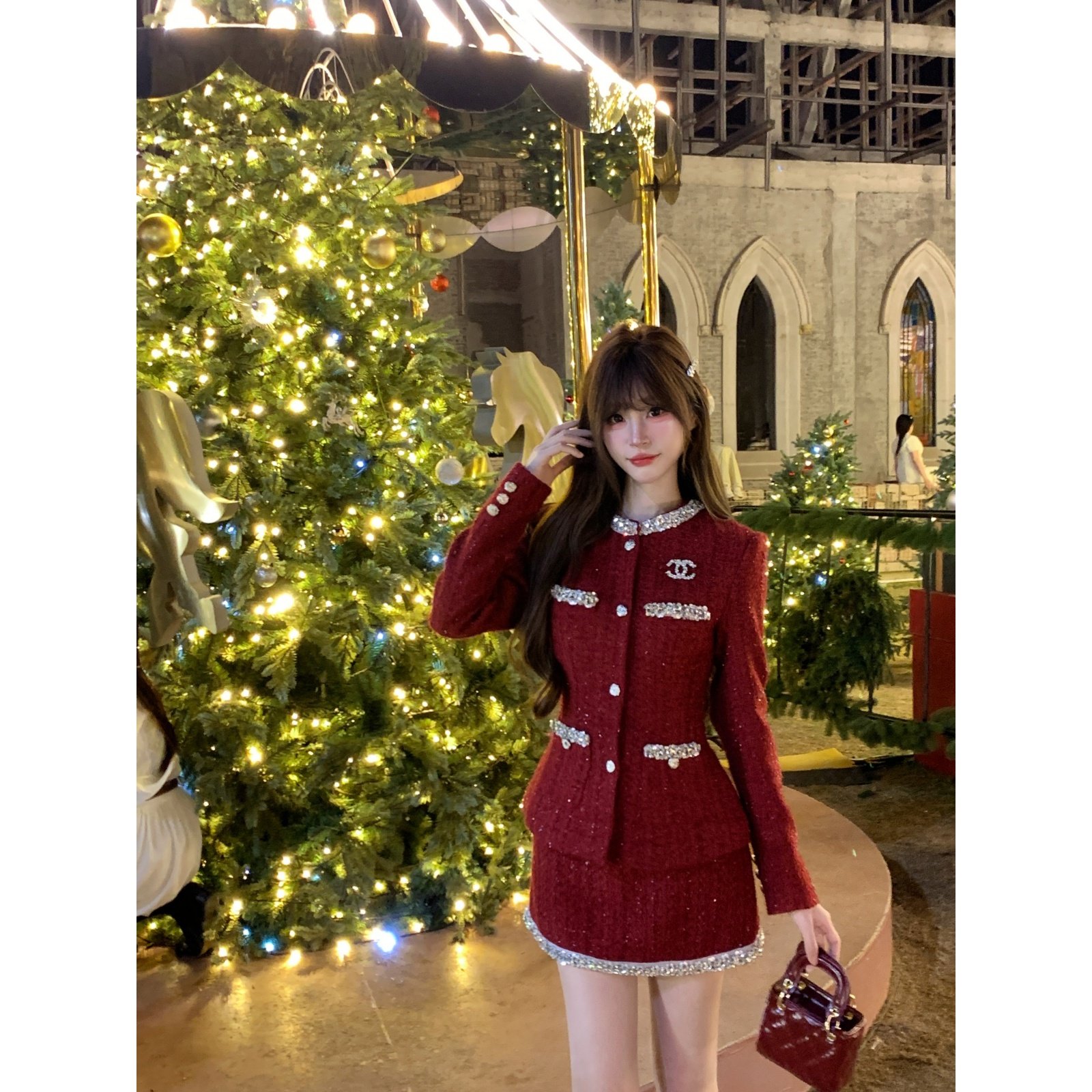 越韩小鱼Musefish 千金玛德琳酒红色 羊毛夹棉镶钻细闪小香风套装