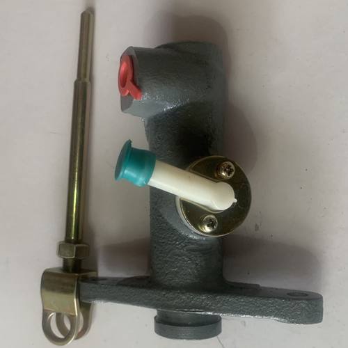 五征原厂配件 五征奥驰1800,奥驰2000离合总泵离合器总泵