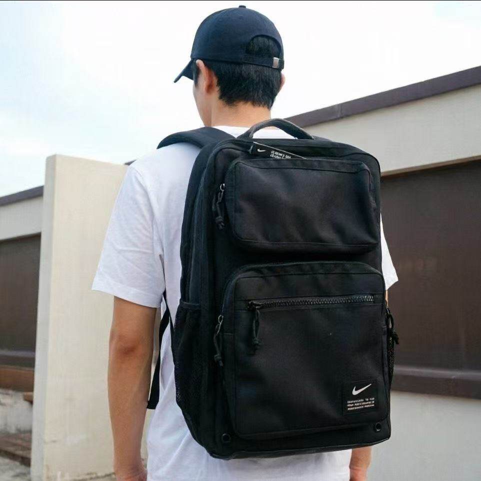 Nike耐克黑色双肩包男女通用大容量旅行背包防水电脑包学生书包