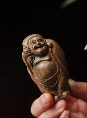 绿檀木布袋和尚弥勒佛手把玩件实木雕刻人物文玩招财摆件汽车挂件