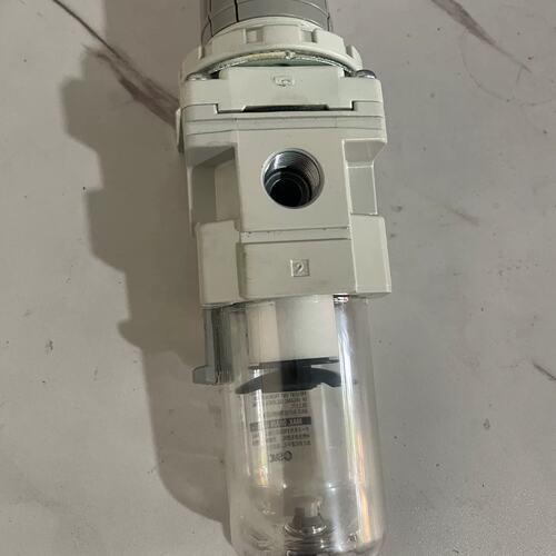 议价AW30-03BG-A 过滤器，新的，没有包装，成色可维修
