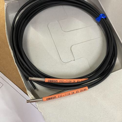 议价光纤E32-T12R正品，实物直接拍可维修
