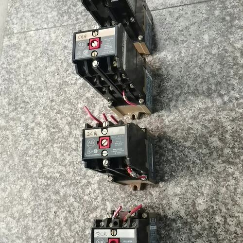 议价AB罗克韦尔接触器700-P400A1 AC110V可维修
