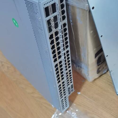 议价思科Cisco N9K-C9348GC-FXP 2口100g可维修