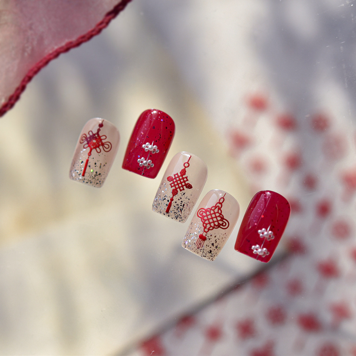 新年中国结美甲贴纸浮雕立体新款中式喜庆红色中国结背胶指甲贴纸,彩妆/香水/美妆工具,指甲装饰,淘宝优惠券,粉丝福利购,淘宝优惠卷