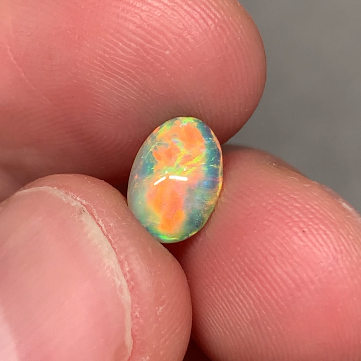 澳洲天然欧泊猫眼橙彩黑水晶欧泊戒指吊坠定制1.56ct 8.7*5.9*5mm