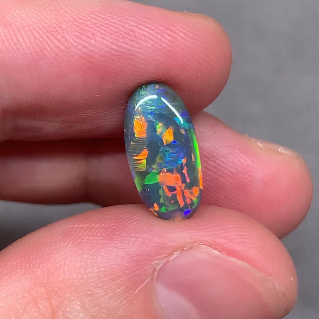 澳洲天然欧泊原石小丑彩黑欧泊澳宝戒指定制1.53ct 14.1*7*2.2mm