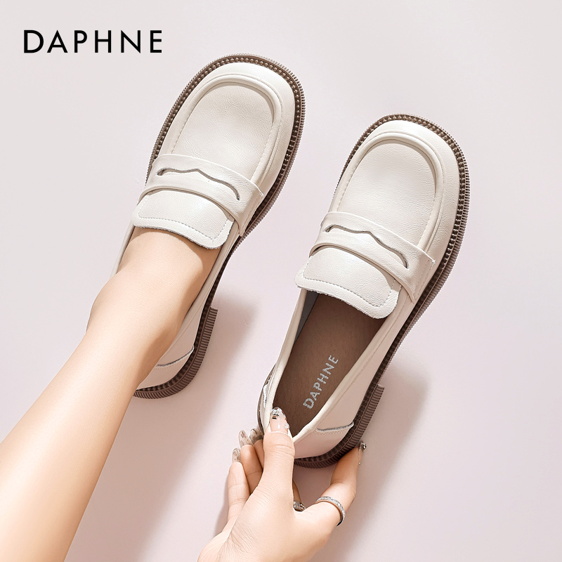 达芙妮官网女鞋！真皮软底乐福鞋