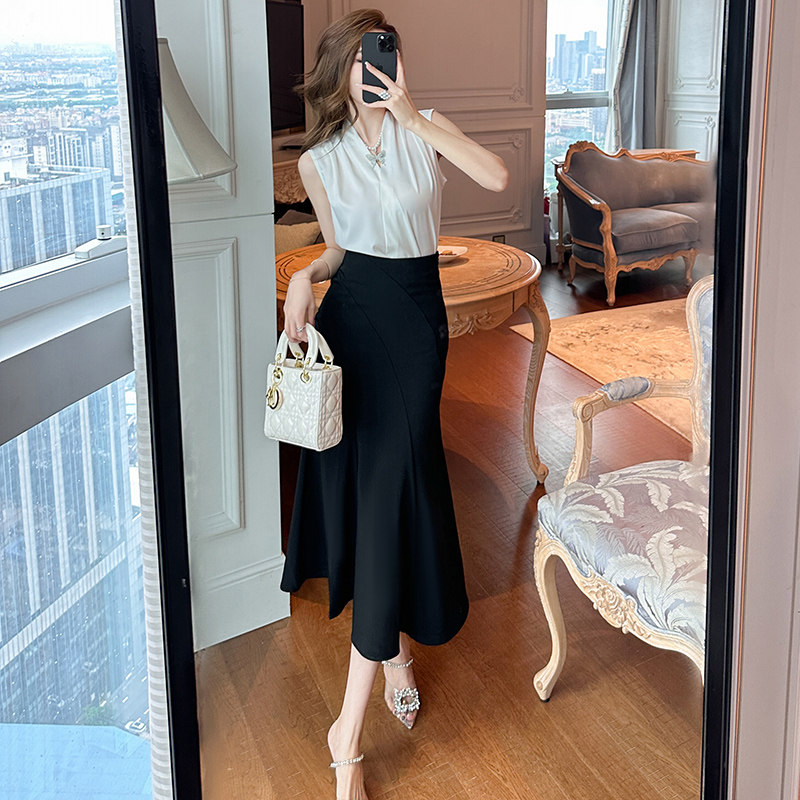 黑色鱼尾裙半身裙2026新款女夏季气质高级感修身显瘦中长款包臀裙