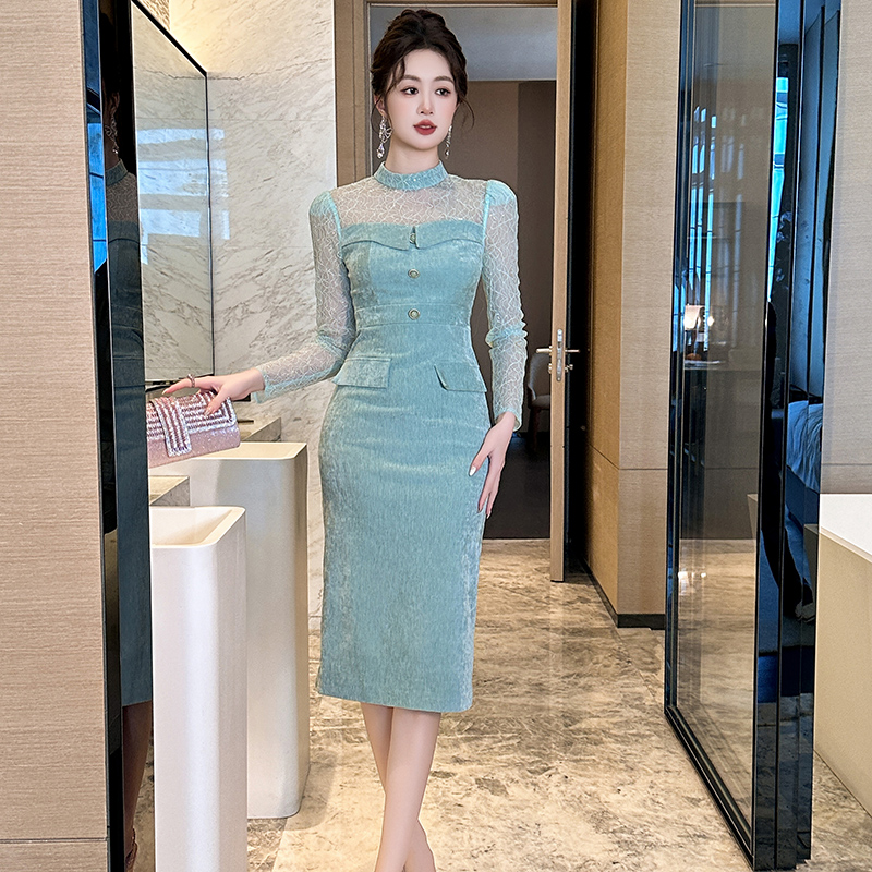 丝绒连衣裙女冬季绿色法式打底