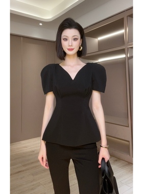 琦哥【桃心女神】高级感简约气质黑色收腰显瘦短袖夏季上衣35165