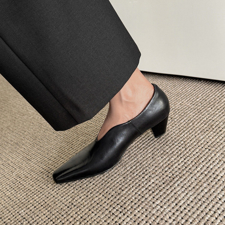 简约高级感小皮鞋粗跟方头单鞋舒适通勤不累脚复古高跟全真皮女鞋